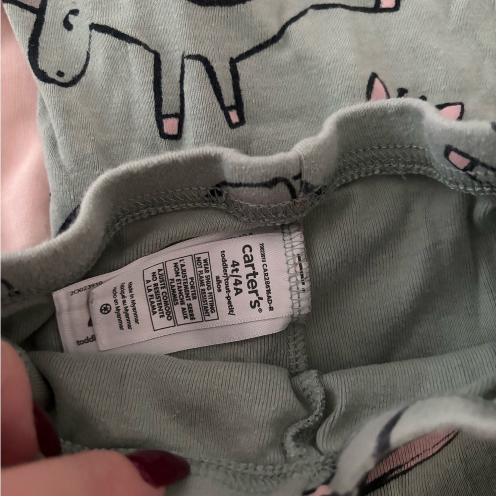 Carters/Old Navy 4T bundle pajamas EUC - Picture 7 of 12